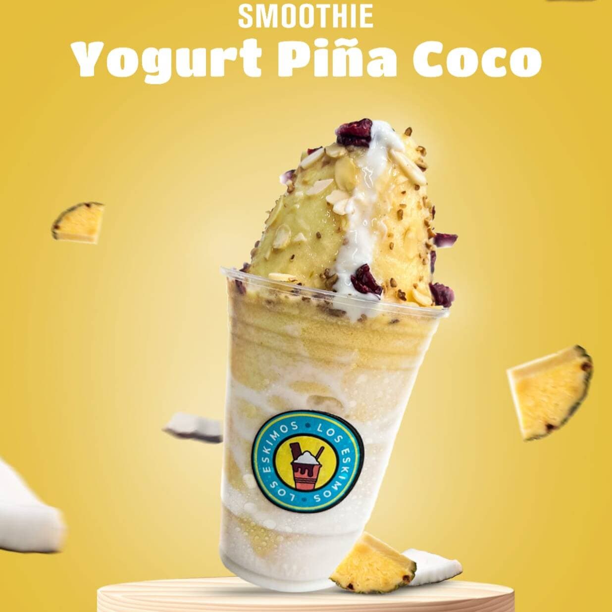Smoothie de Yogurt de Piña con Coco