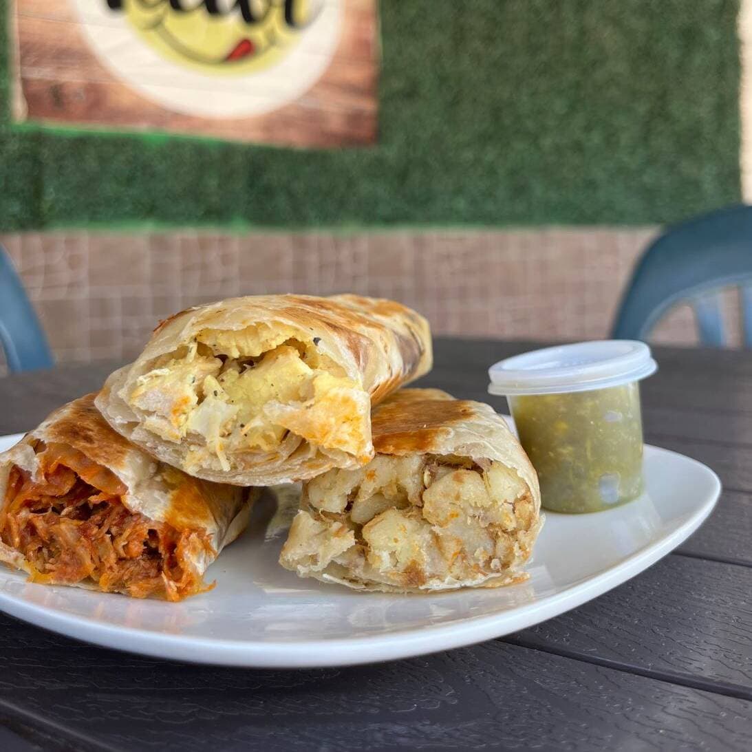 BURRITOS DE GUISADO