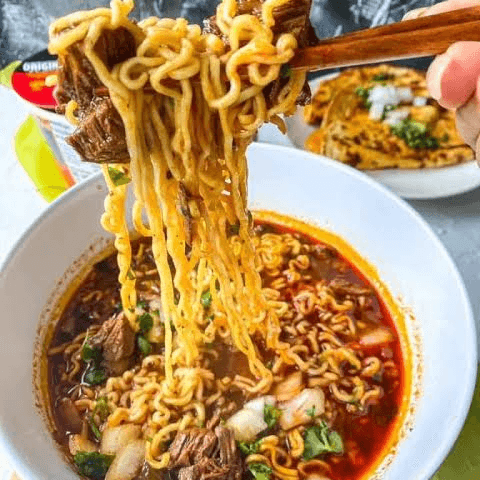 RAMEN BIRRIA