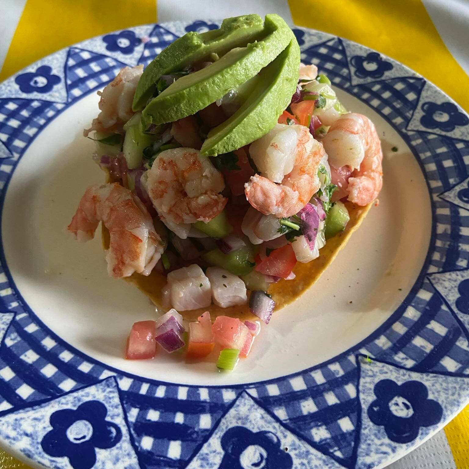 Tostada Camarón Cocido