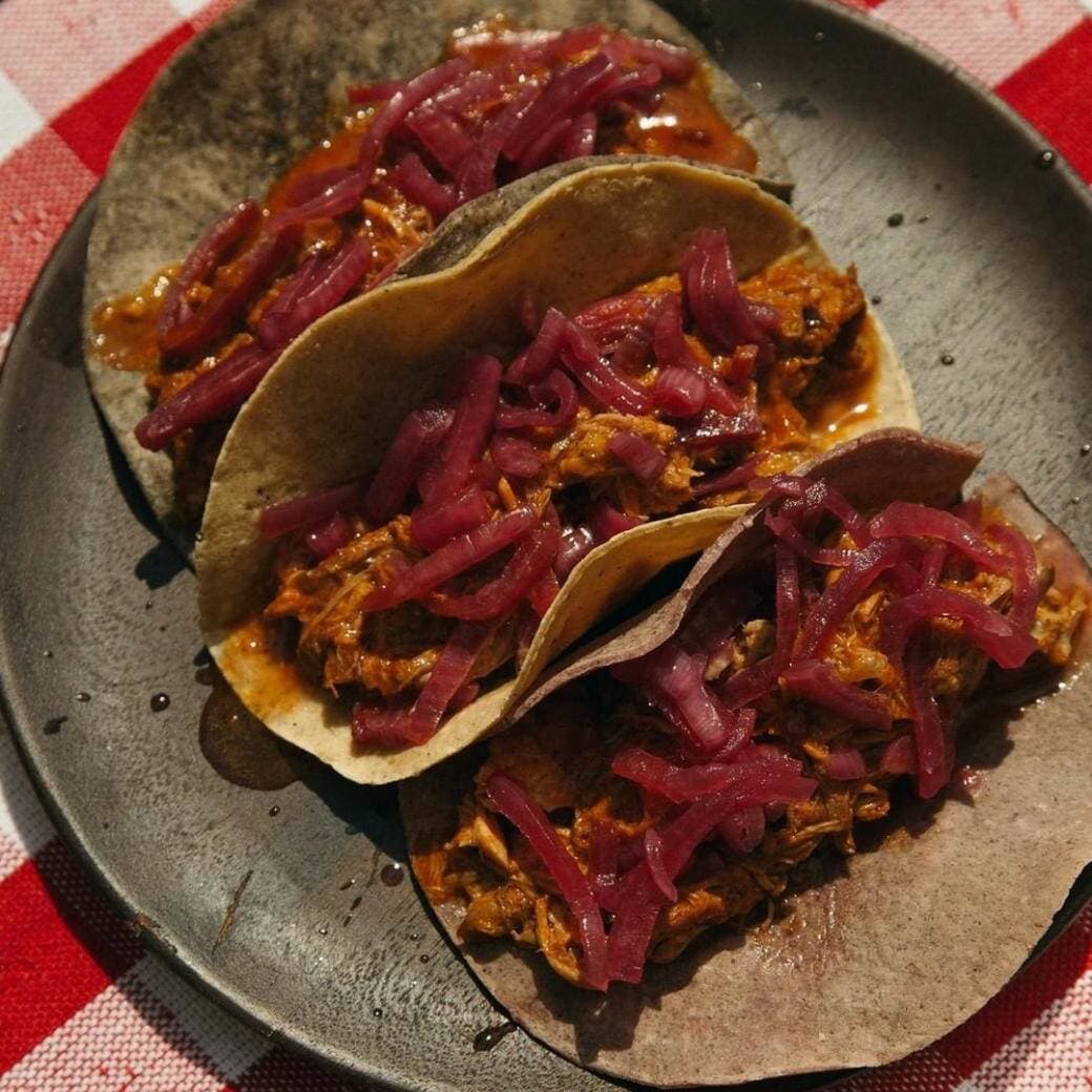 Taco Blando Cochinita