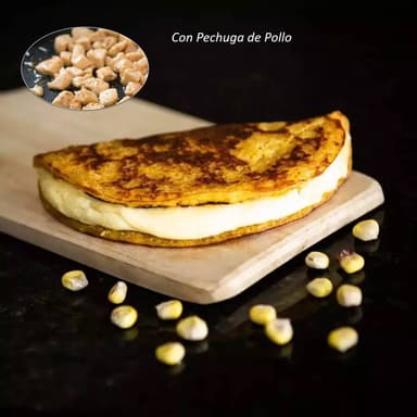 Cachapa con Queso de Mano y Pollo