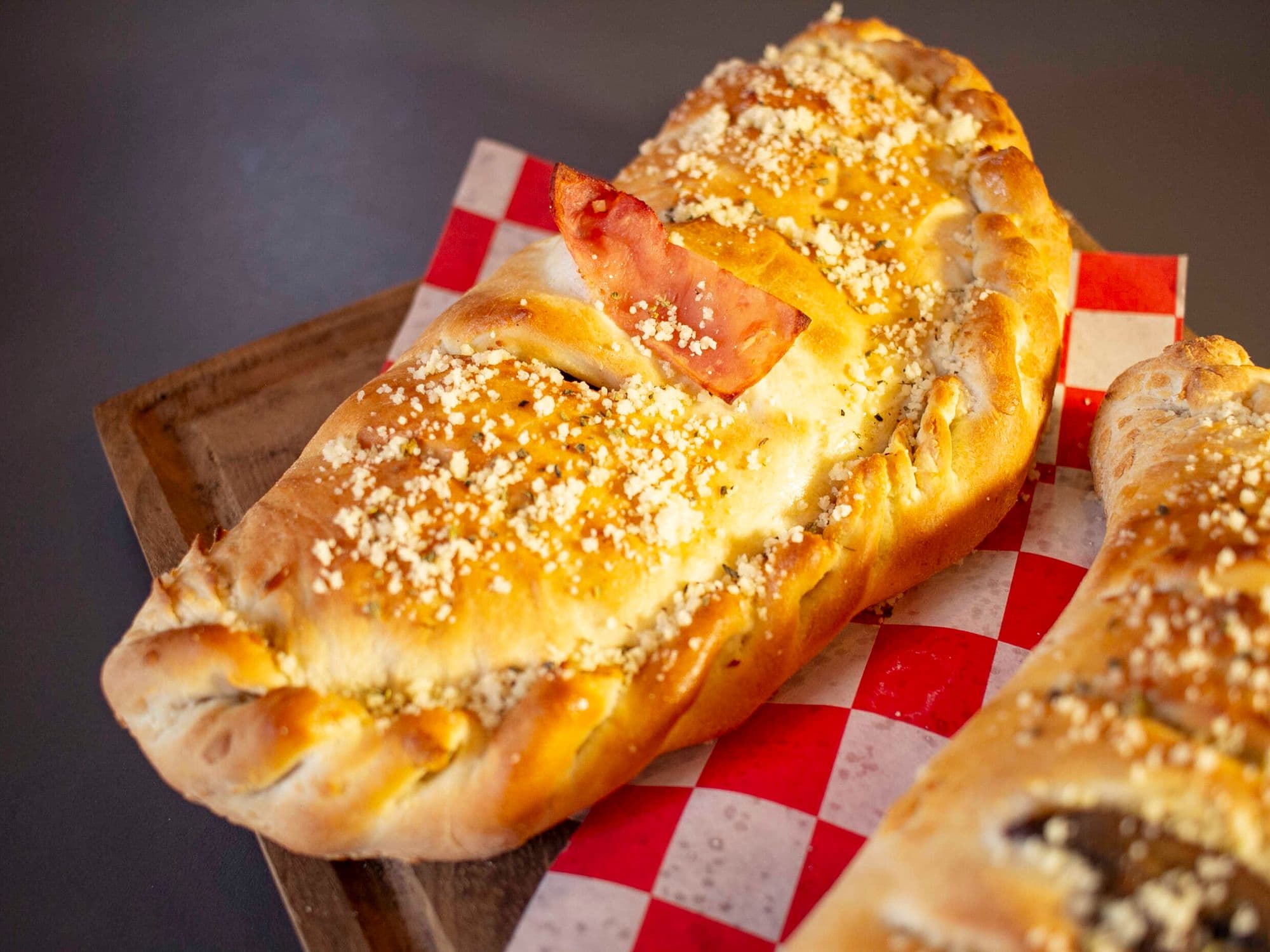 Calzone De Pepperoni