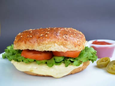 Hamburguesa Queso y Champiñones + Agua 1/2L(Gratis