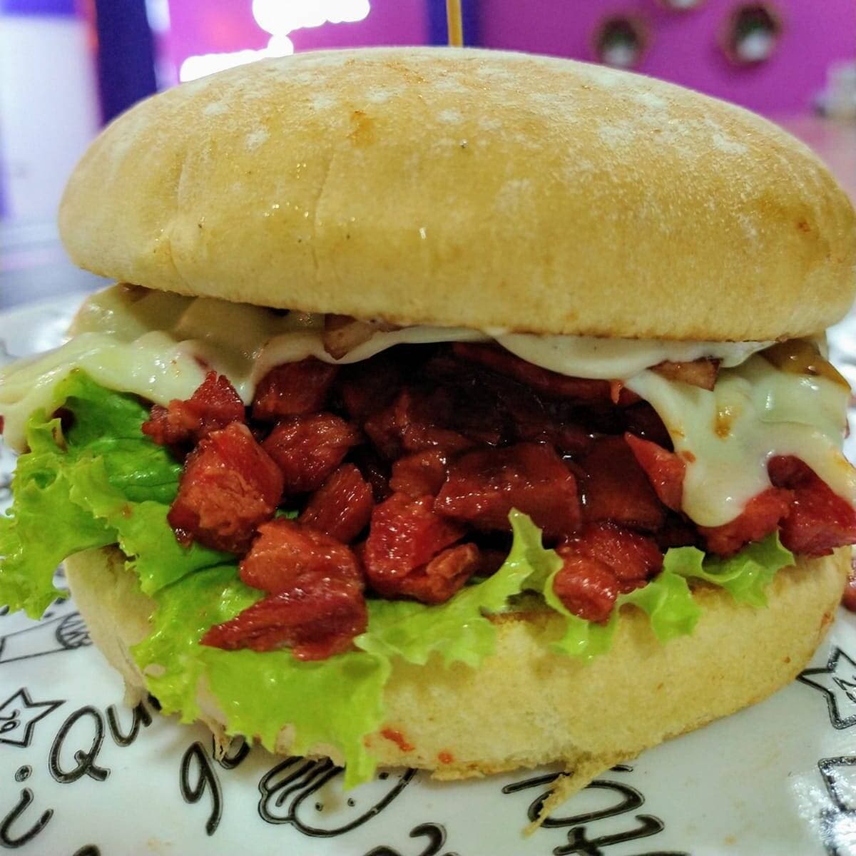 Costi Burger