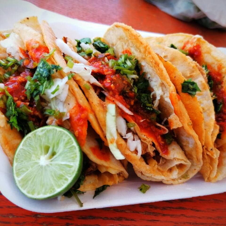 Tacos de Birria de Doble Tortilla