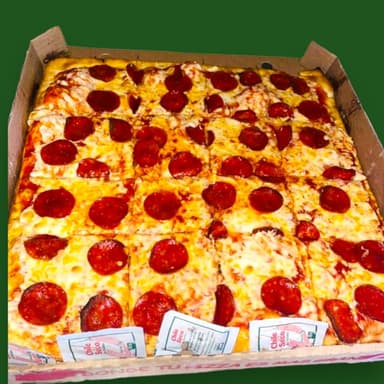 Pizza Extragrande Cuadrada de Peperoni