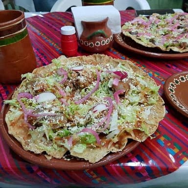 Tostada Mega Raspada de Lomo