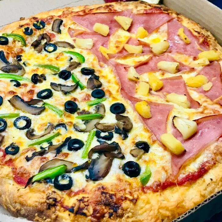 Mitad Hawaiana y Mitad Vegetariana Grande