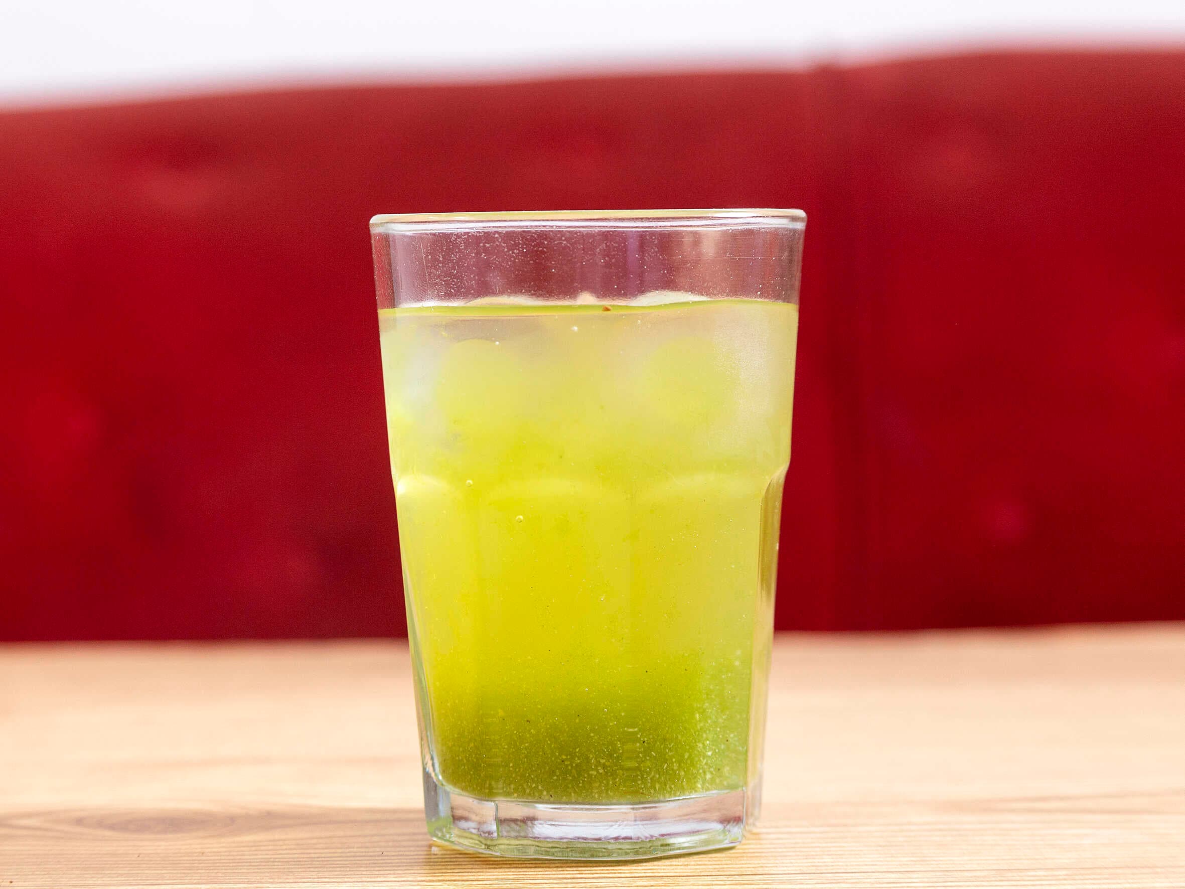 Agua de Limón