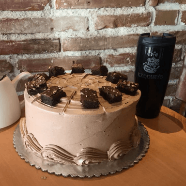 Pastel Fantasia de Chocolate (10 Rebanadas)