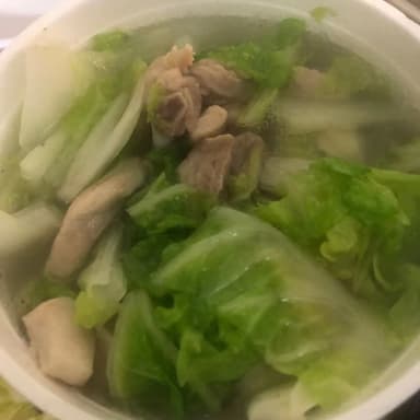Sopa de Quelite con Pollo