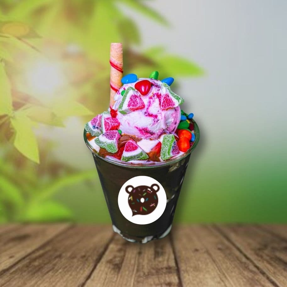 Fresas con Toppings y Helado