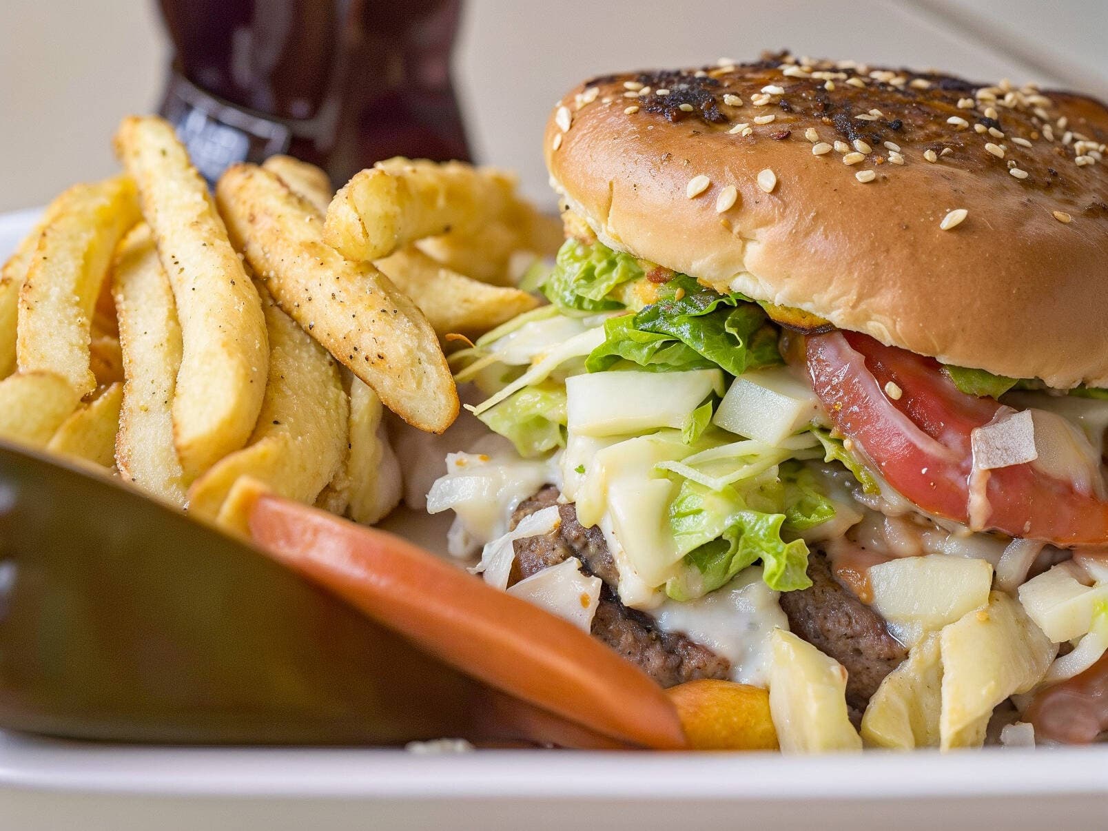 Tacos y Hamburguesas Al Carbón La Chusca