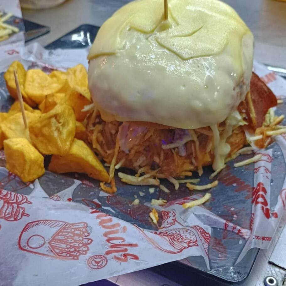 Hamburguesa Quesudita