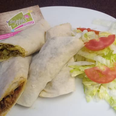 Burrito de Rajas con Queso