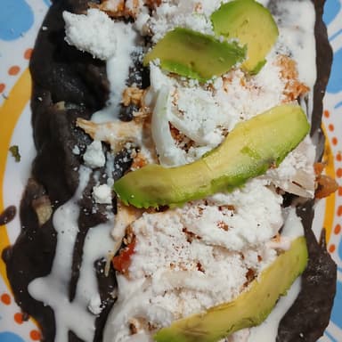 4 ENFRIJOLADAS