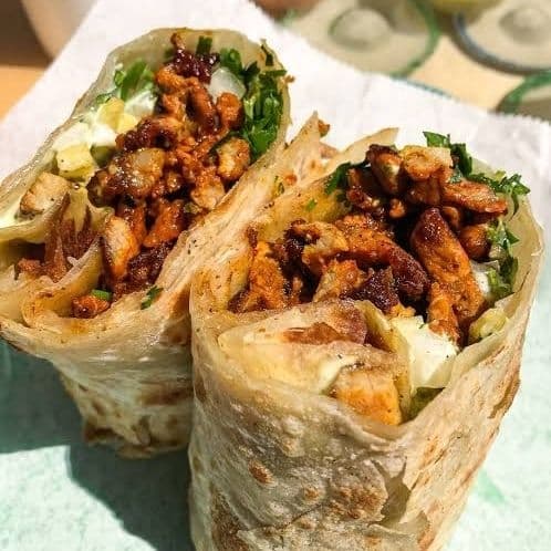 BURRITO PASTOR CON PIÑA Y 2 QUESOS.