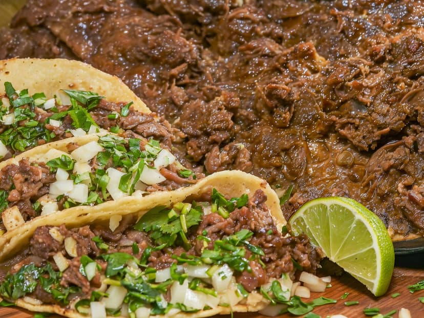 MENUDO, POZOLE BARBACOA LAS DOÑAS
