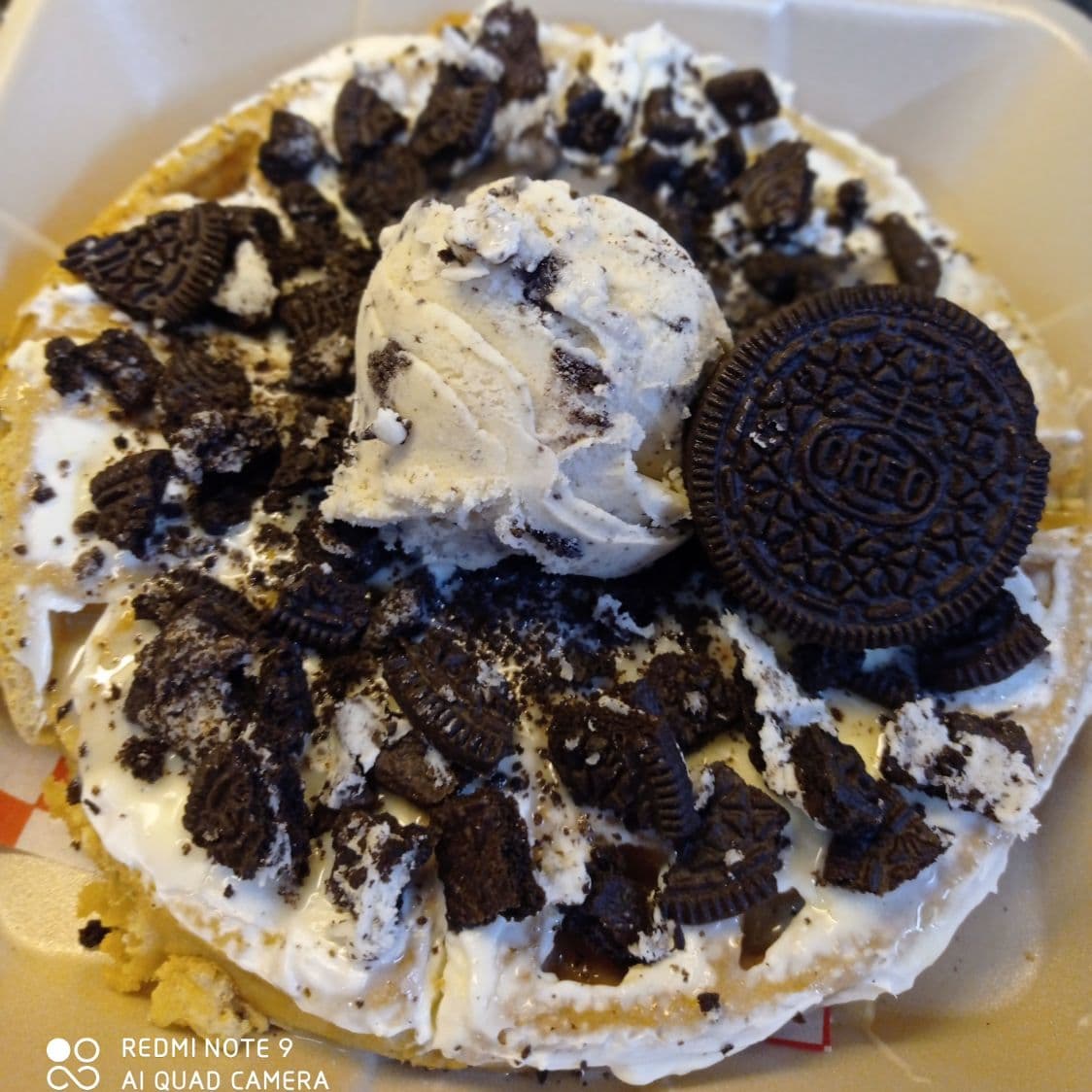Waffle Cookies And Cream