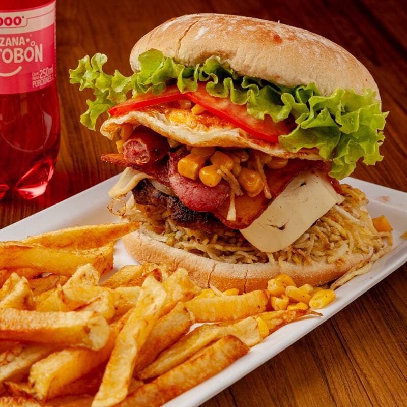 Combo Hamburguesa Criolla + Papas + Bebida