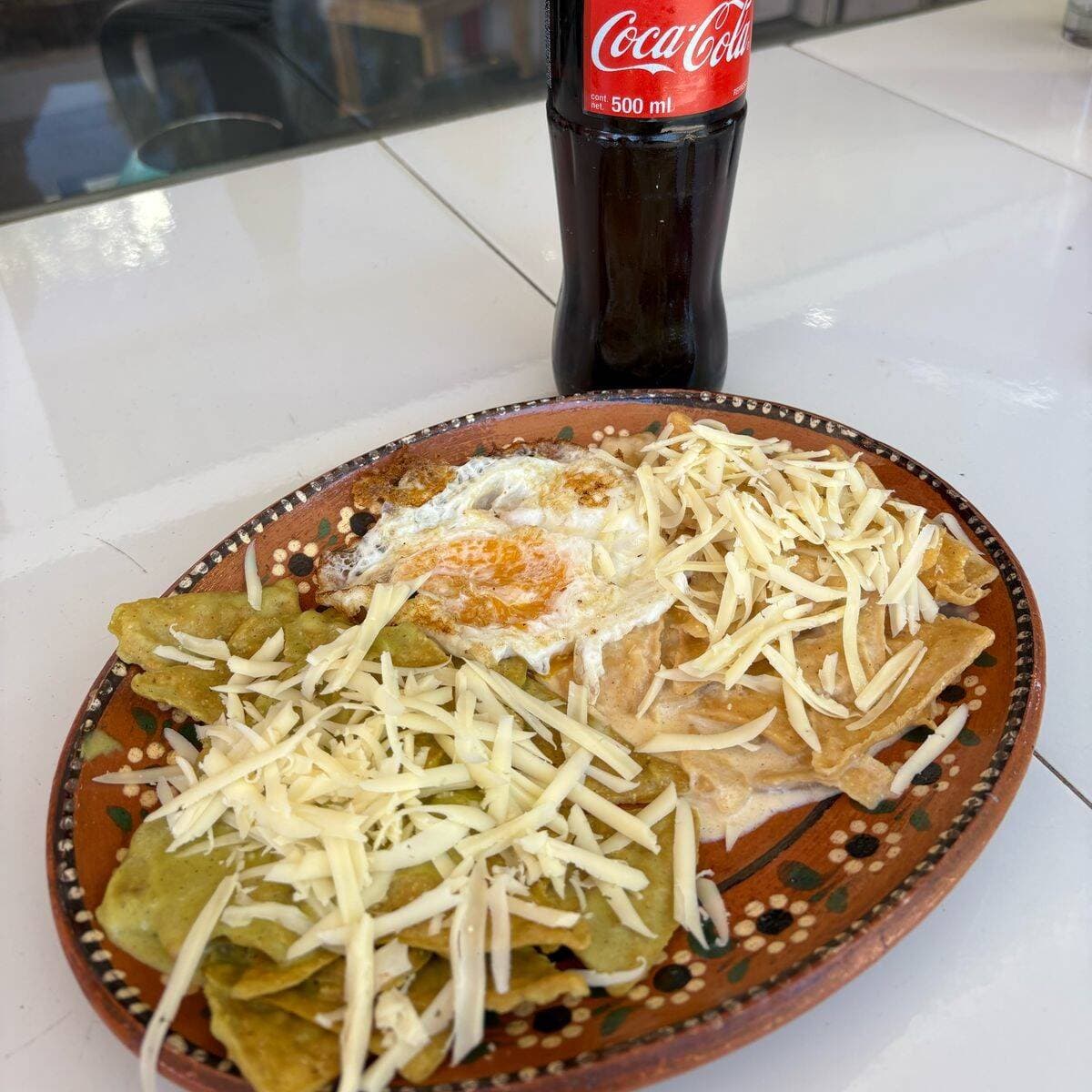 Orden de Chilaquiles con Huevo