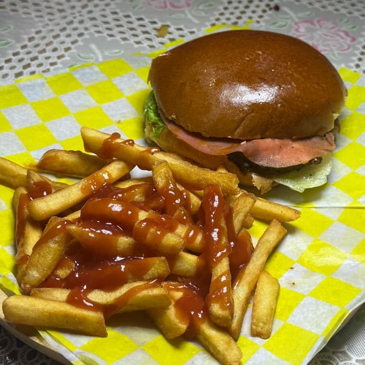Hamburguesa Sencilla + Papas