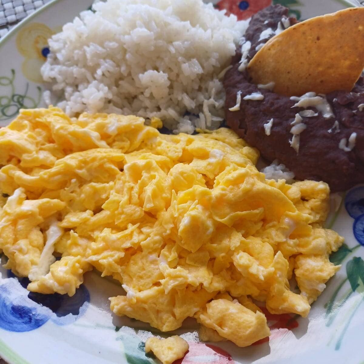 Huevos revueltos Naturales