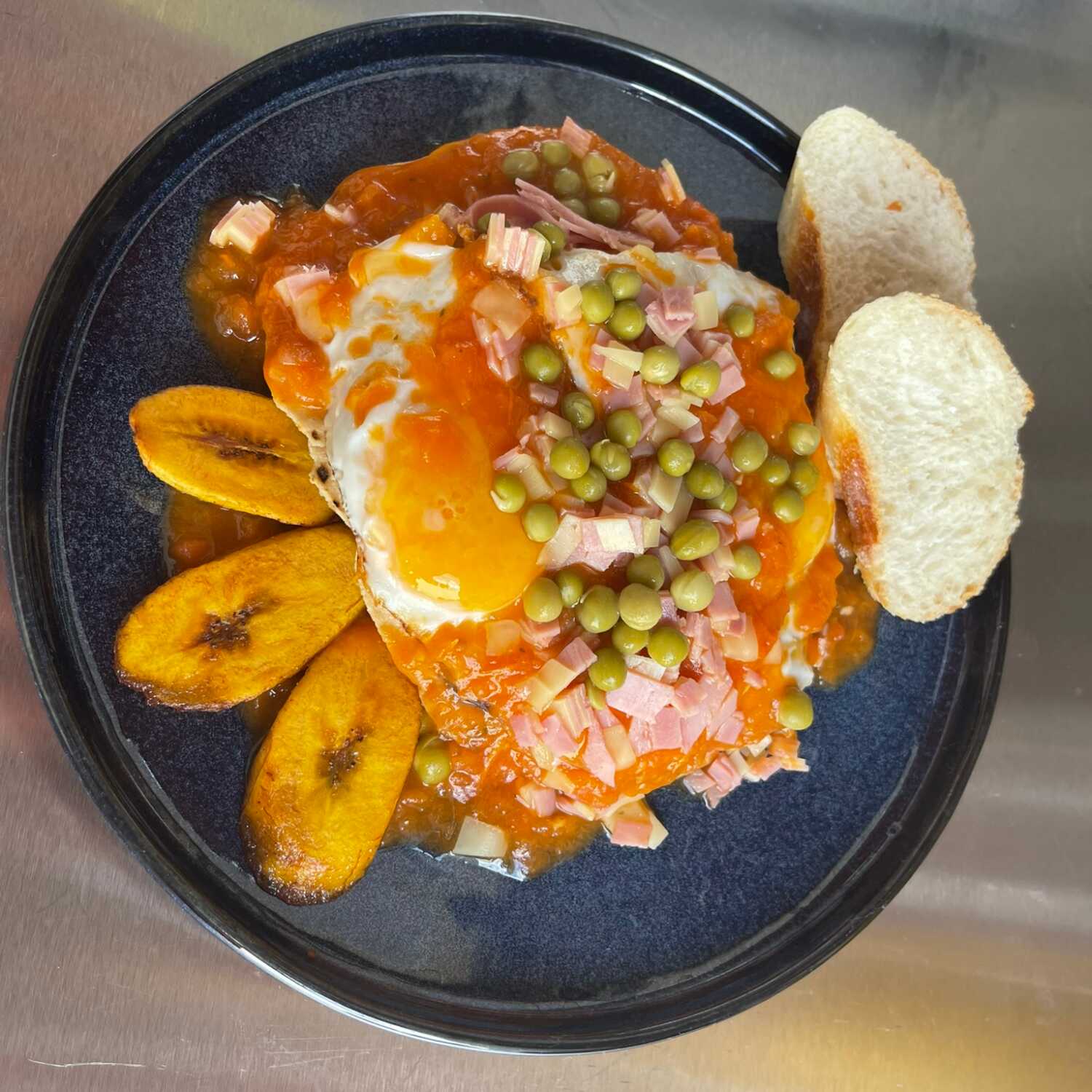 Huevos Motuleños
