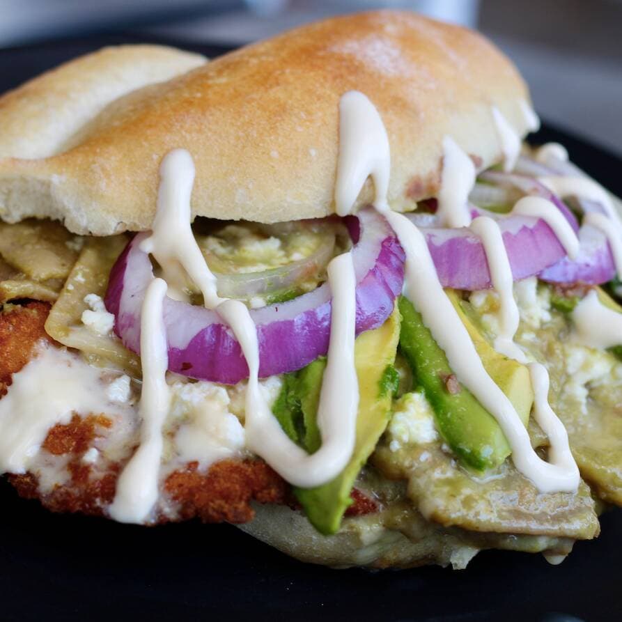 Torta de Chilaquiles