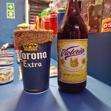 Michelada Victoria