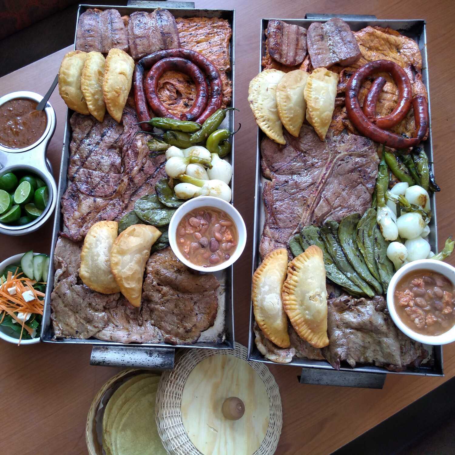 Parrillada Premium, Cortes Finos y 7 Bebidas