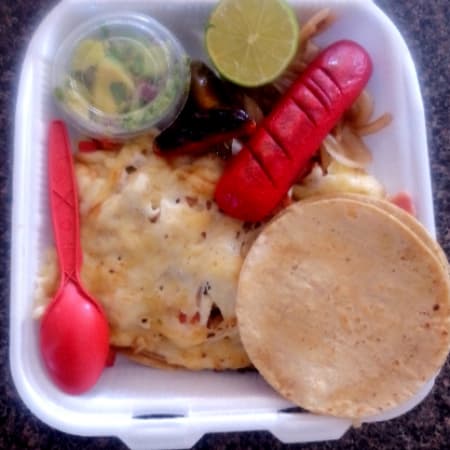 Combo Alambre/Asada/Champiñon, Charros y Bebida.