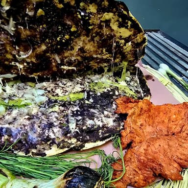 Tlayuda de Cecina Enchilada