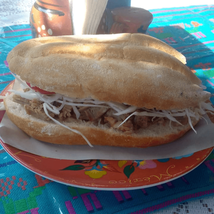 Torta de Carnitas
