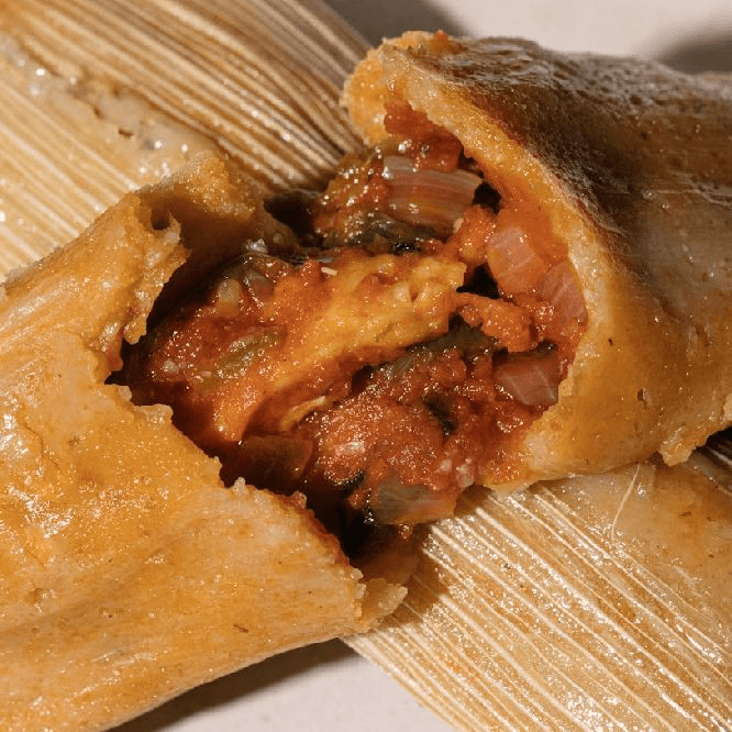 Tamal de Rajas con Queso