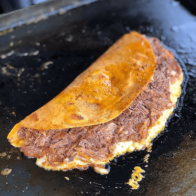 Taco Dorado De Birria Con Queso