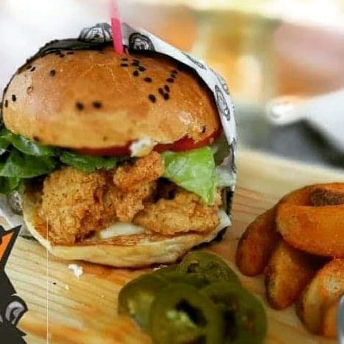 Bufalo Crispy + Refresco 355ml