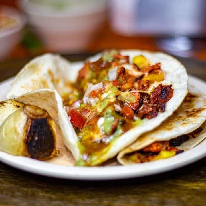 Quesadilla con carne de al pastor