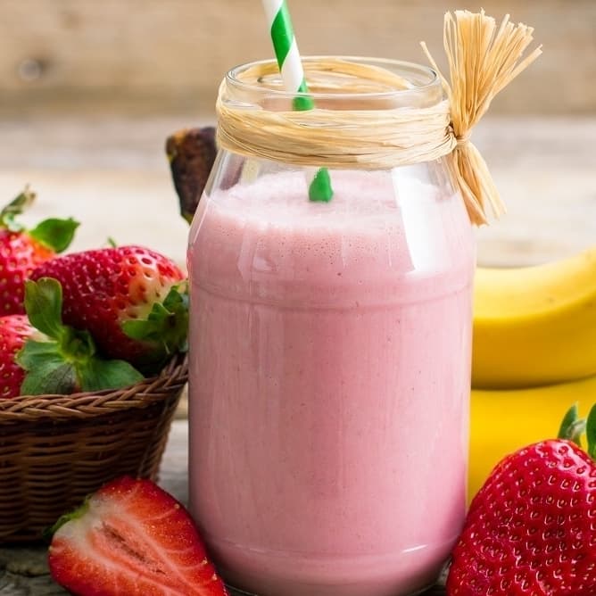 Licuado de Fresa Medio Litro