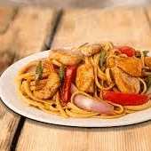 Tallarín Criollo de Pollo