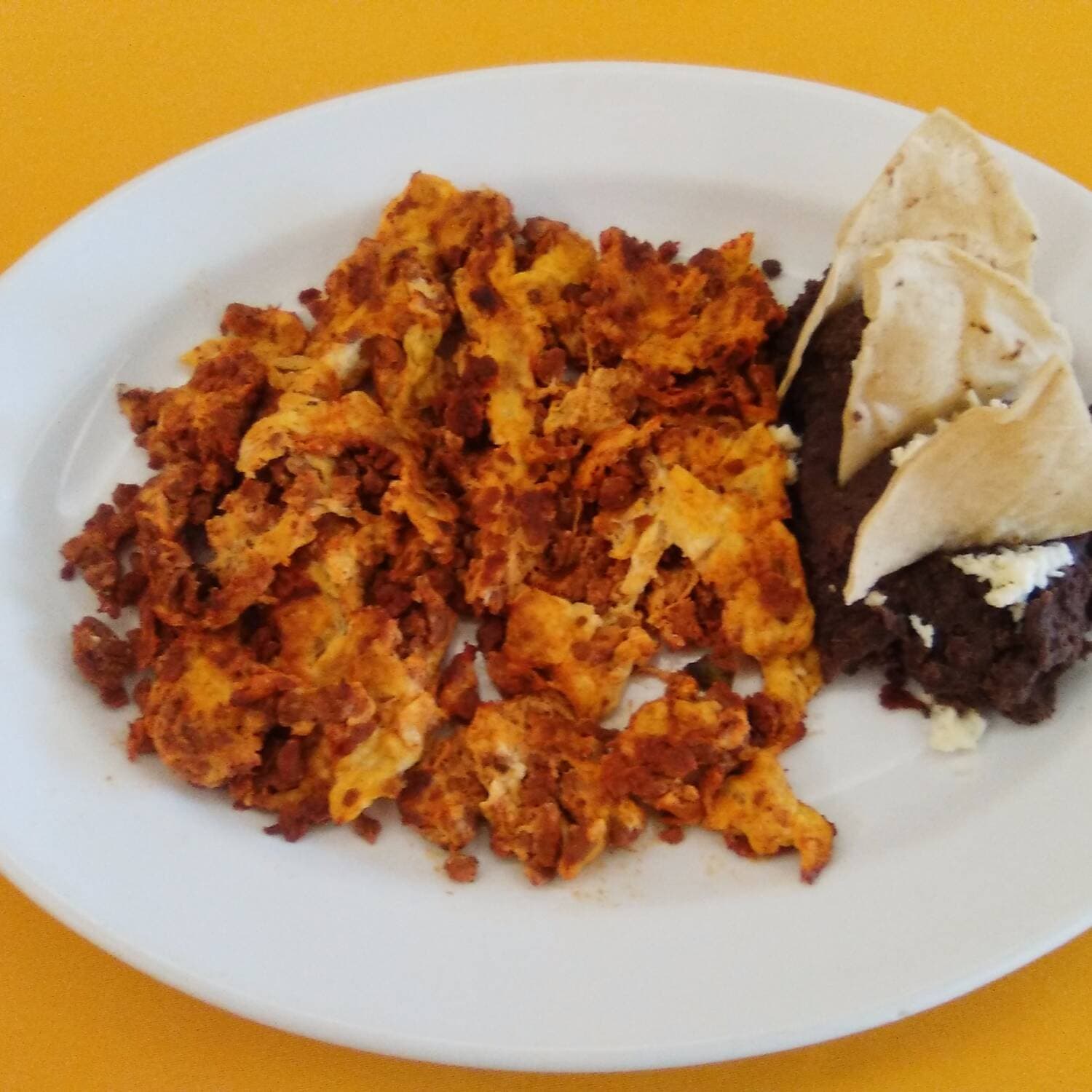 Huevos revueltos con Chorizo Vegetariano