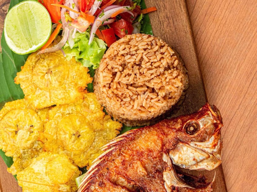 Tajamares Pescados y Mariscos (CC Único)