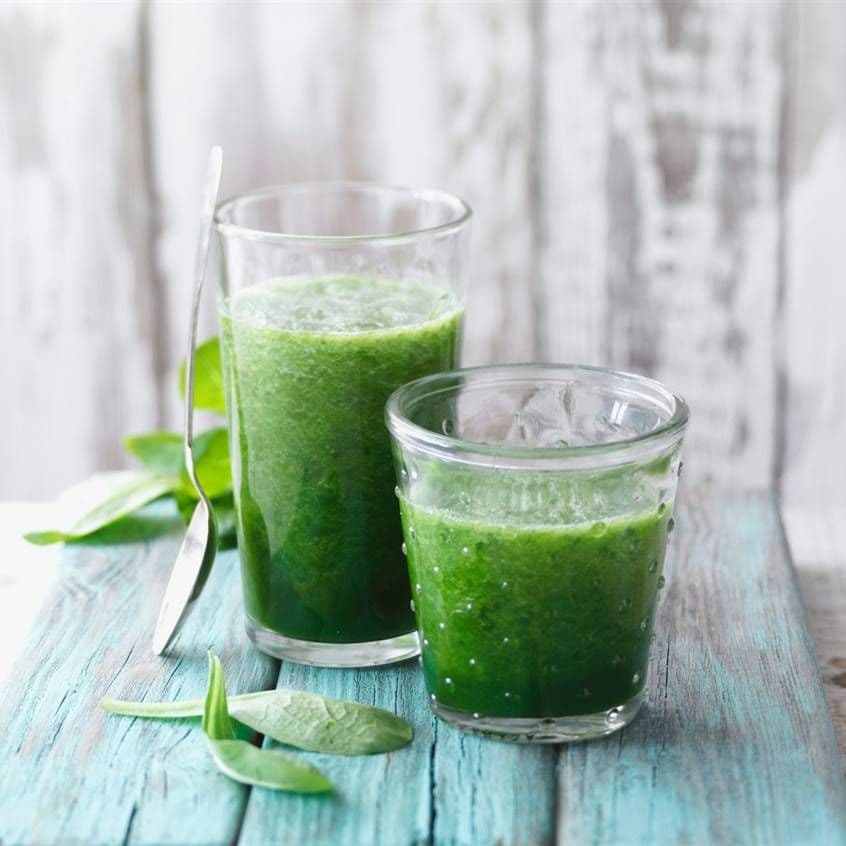 1 litro de agua de pepino con limon