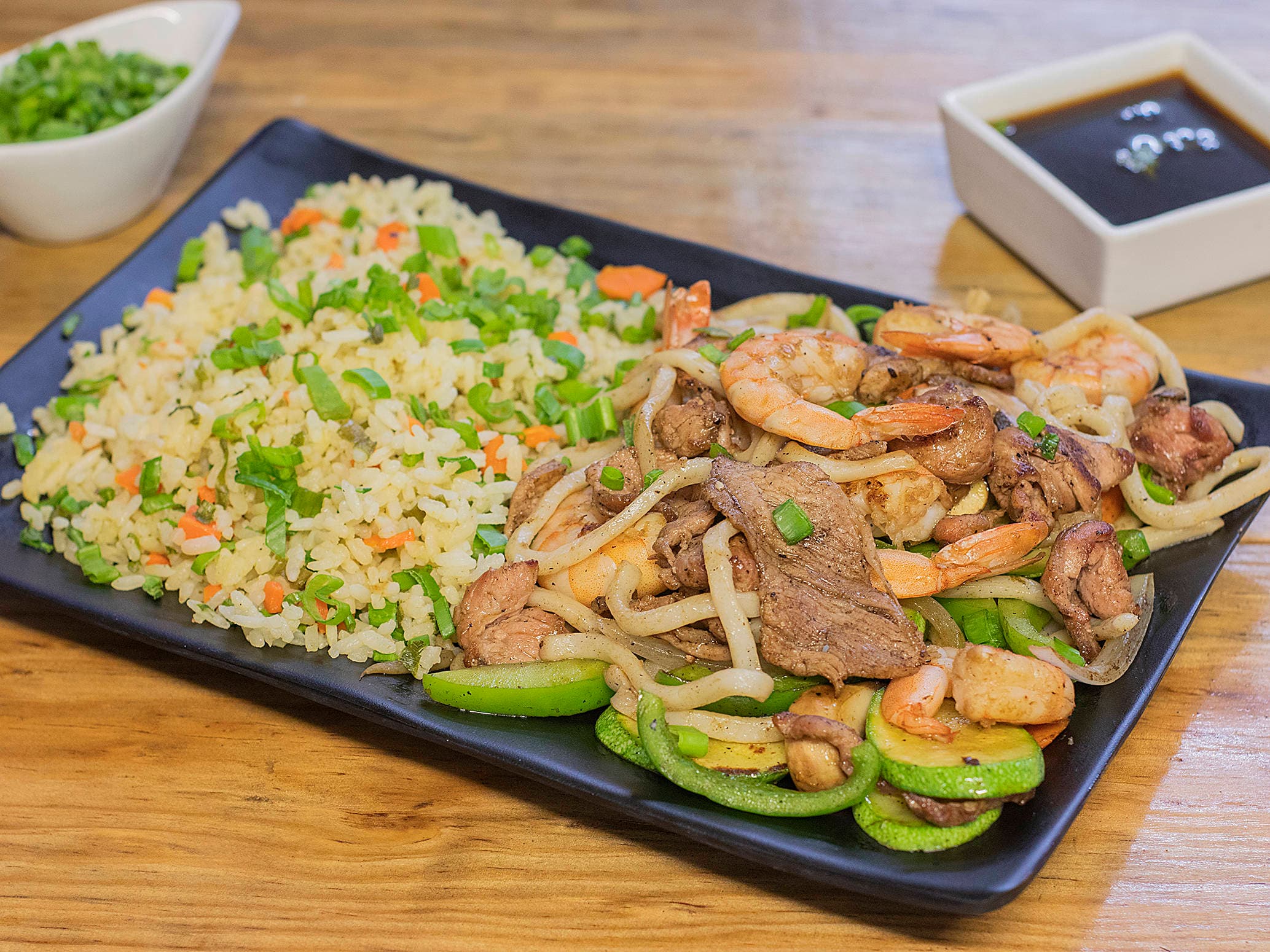 Udonyaki Mixto