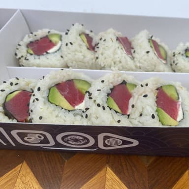 Máguro Roll