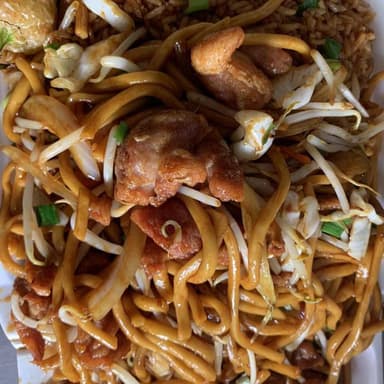 Lonche 9 chowmin de pollo