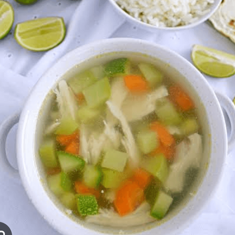 Media Caldo Pollo