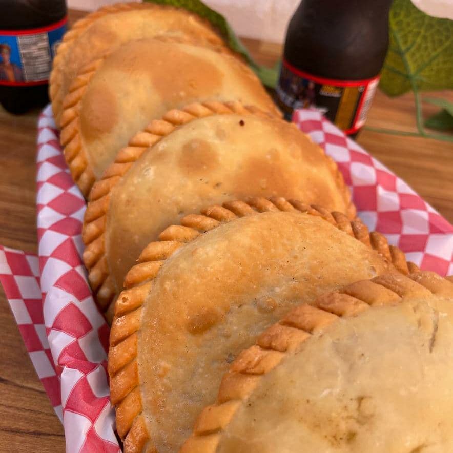 Combo 5 Empanadas + 2 Bebidas