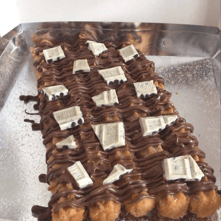 5 Churros Especiales + Topping Hersheys Cookies